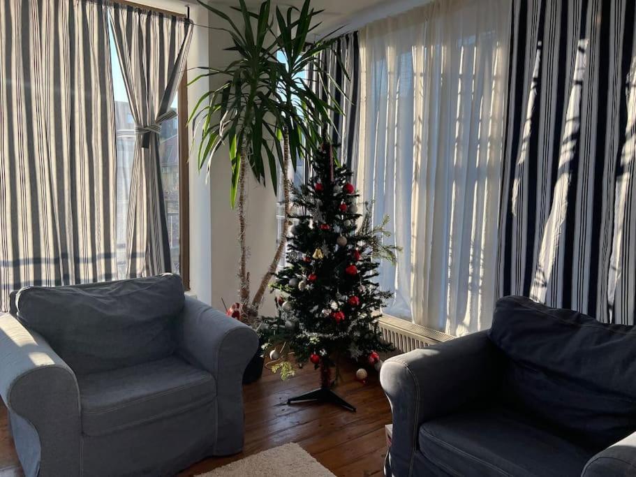 Lovely Apartment In Villa In Бухарест Екстер'єр фото