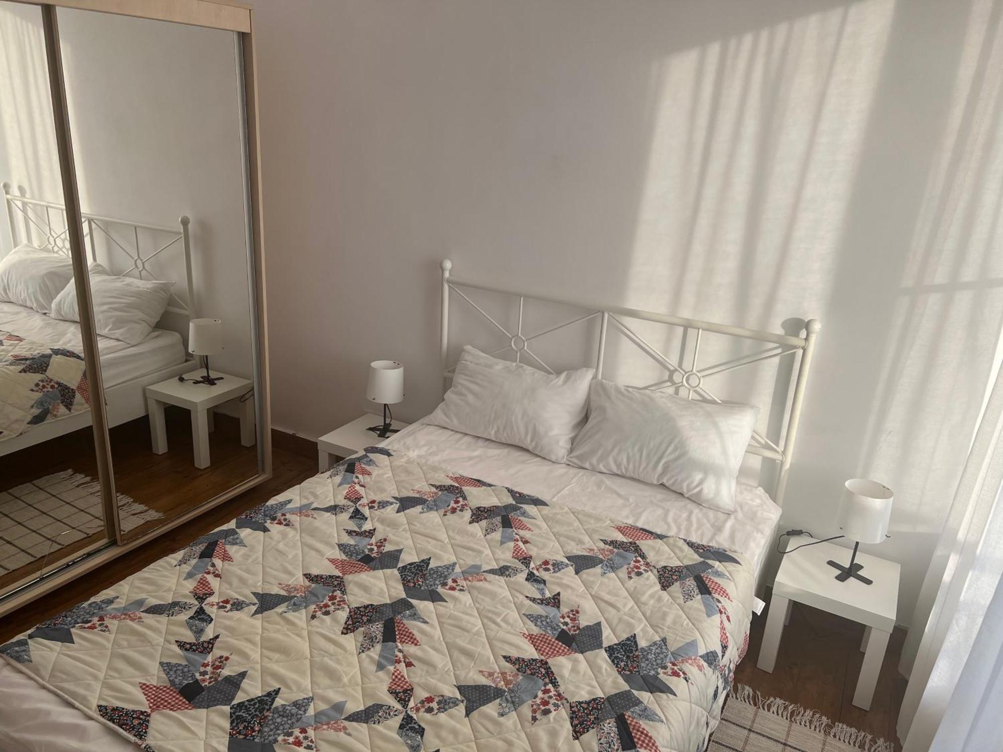 Lovely Apartment In Villa In Бухарест Екстер'єр фото